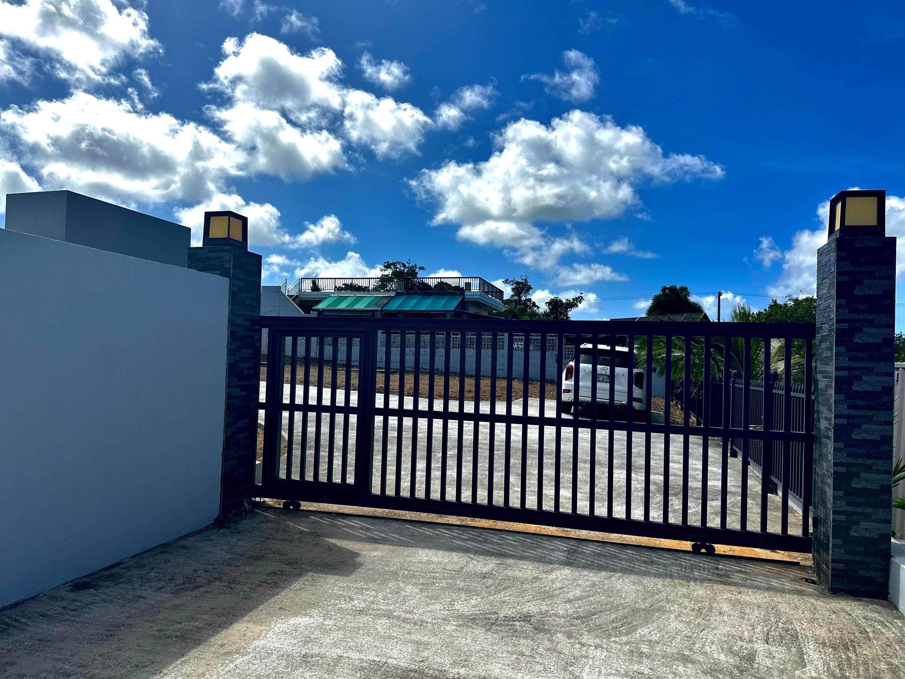 gate