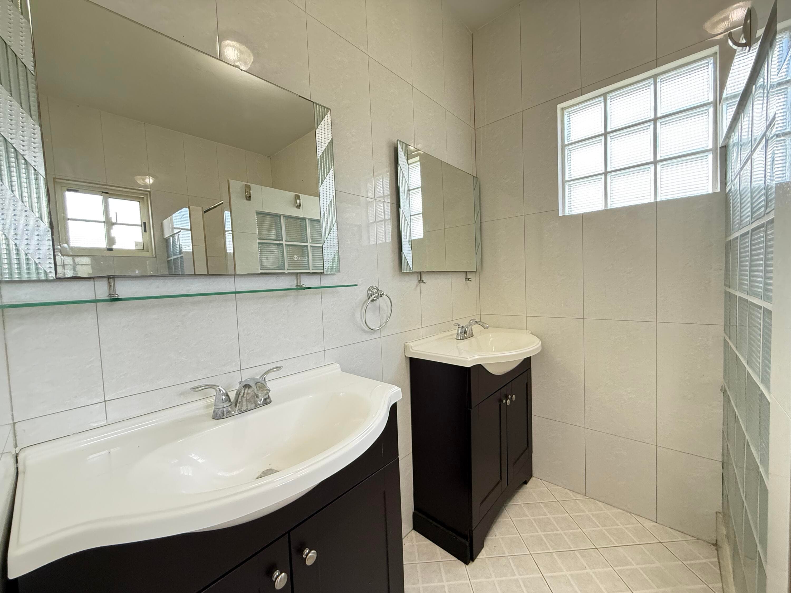 Main bathroom